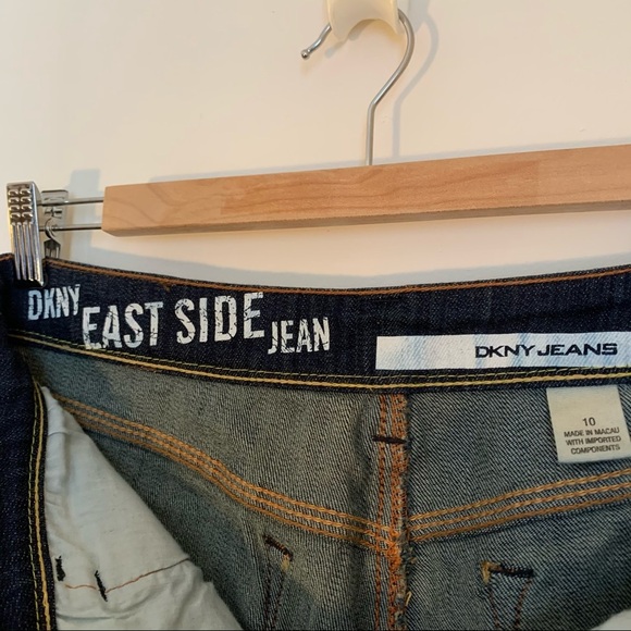 EUC DKNY Eastside Bootcut Jeans - Picture 4 of 5